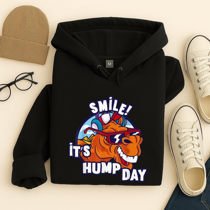Camel Smile! ItS Hump Day Funny Hump Day Camel Sunglass Hoodie