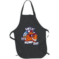 Camel Smile! ItS Hump Day Funny Hump Day Camel Sunglass Apron
