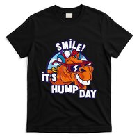 Camel Smile! ItS Hump Day Funny Hump Day Camel Sunglass T-Shirt