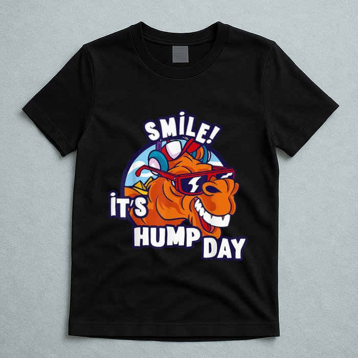 Camel Smile! ItS Hump Day Funny Hump Day Camel Sunglass T-Shirt