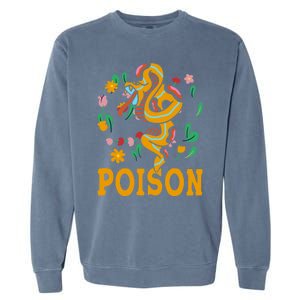 Cobra Snake Poisonous Serpents Lover Snake Handler Garment-Dyed Sweatshirt