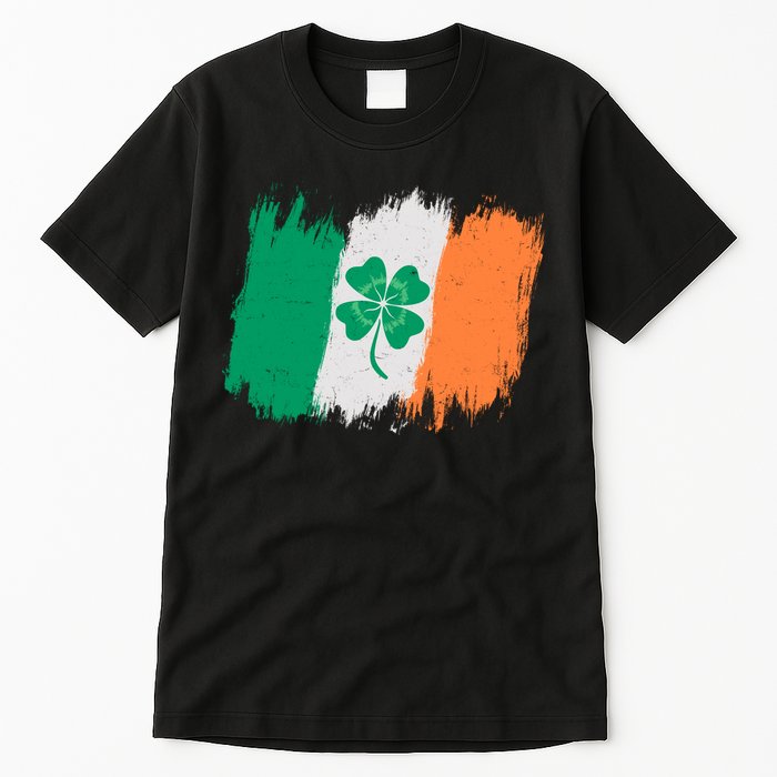 Cool St Patrick's Day Painted Distressed Irish Shamrock Flag Tall T-Shirt