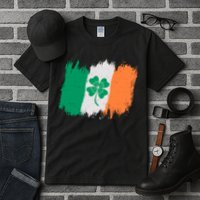 Cool St Patrick's Day Painted Distressed Irish Shamrock Flag Tall T-Shirt