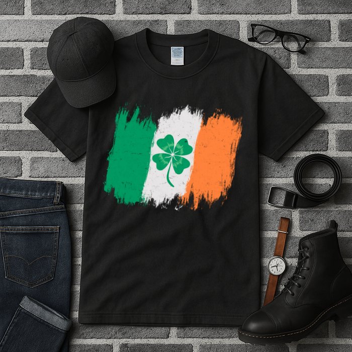 Cool St Patrick's Day Painted Distressed Irish Shamrock Flag Tall T-Shirt