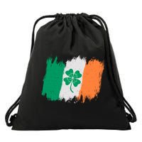 Cool St Patrick's Day Painted Distressed Irish Shamrock Flag Drawstring Bag