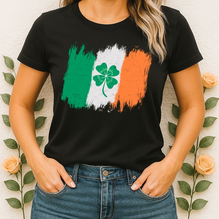 Cool St Patrick's Day Painted Distressed Irish Shamrock Flag Womens T-Shirt