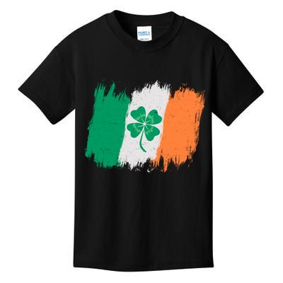 Cool St Patrick's Day Painted Distressed Irish Shamrock Flag Kids T-Shirt
