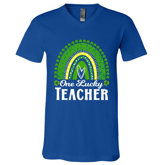 Cute St Patrick’s Teacher 1 Lucky Teacher St Patrick’s Day Gift V-Neck T-Shirt