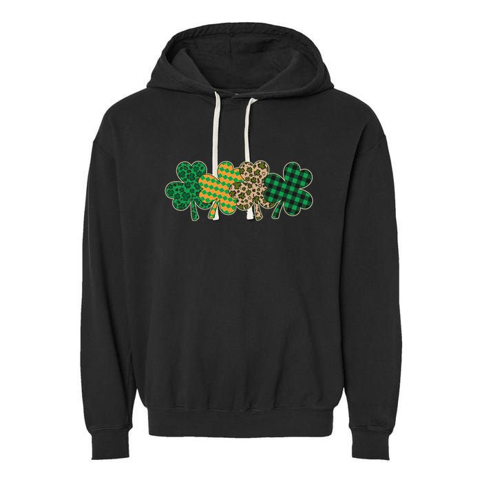 Cute St Patrick's Day Patterns Shamrock Clovers Garment-Dyed Fleece Hoodie