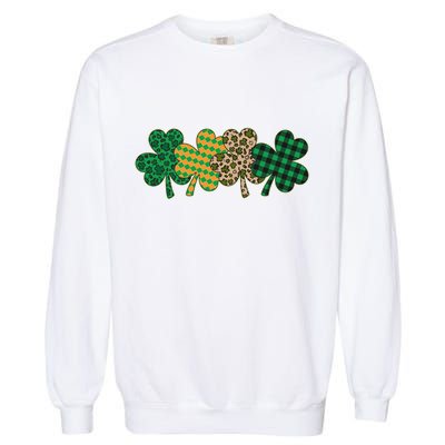 Cute St Patrick's Day Patterns Shamrock Clovers Garment-Dyed Sweatshirt
