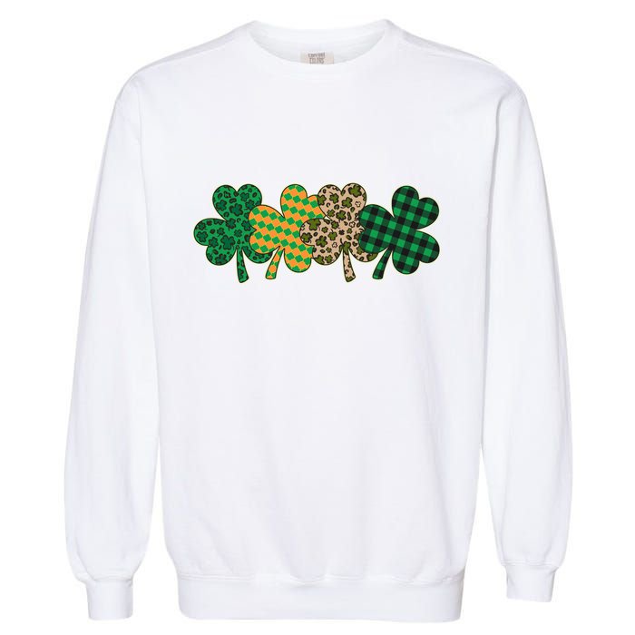 Cute St Patrick's Day Patterns Shamrock Clovers Garment-Dyed Sweatshirt