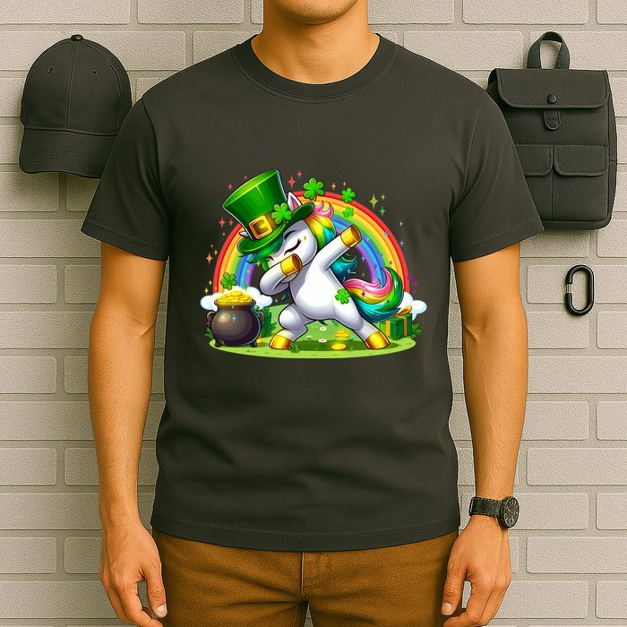 Cute St Patricks Day Dabbing Leprechaun Pony T-Shirt