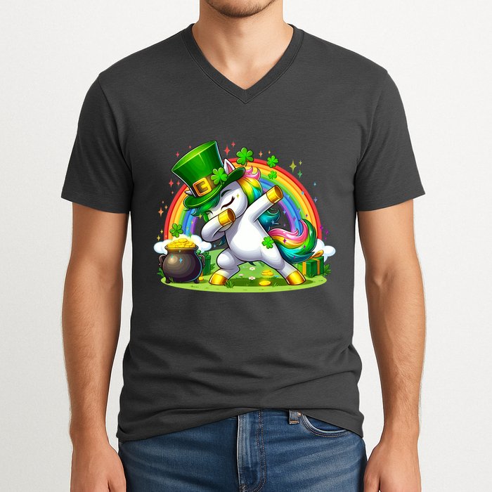 Cute St Patricks Day Dabbing Leprechaun Pony V-Neck T-Shirt