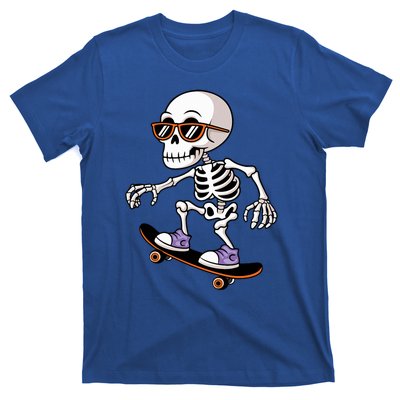 Cool Skeleton Riding Skateboard Halloween T-Shirt