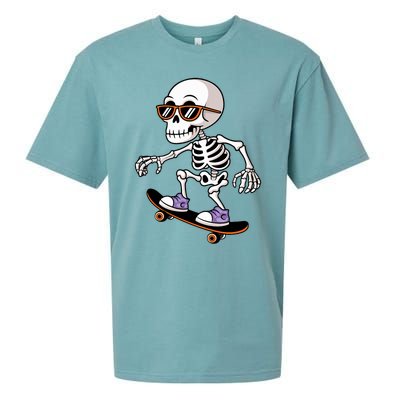 Cool Skeleton Riding Skateboard Halloween Sueded Cloud Jersey T-Shirt