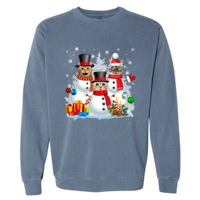 Cat Snow Santa Christmas Light Cat Mom Cat Dad Cat Lover Gift Garment-Dyed Sweatshirt