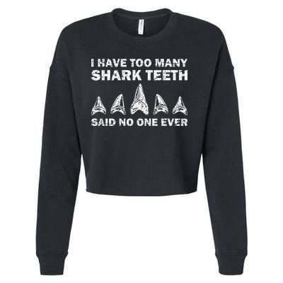 Cool Shark Teeth Collector Gift Funny Shark Teeth Hunting Cropped Pullover Crew