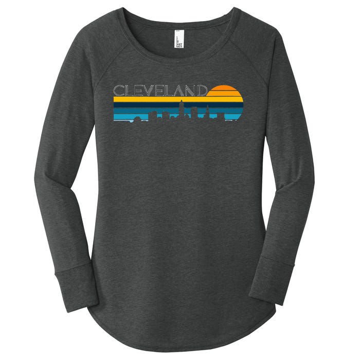 Cleveland Skyline Vintage Retro Sunset Cleveland Cityscape Women's Perfect Tri Tunic Long Sleeve Shirt