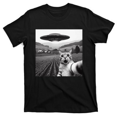 Cat Selfie With Alien Ufo Funny Cat Gifts T-Shirt