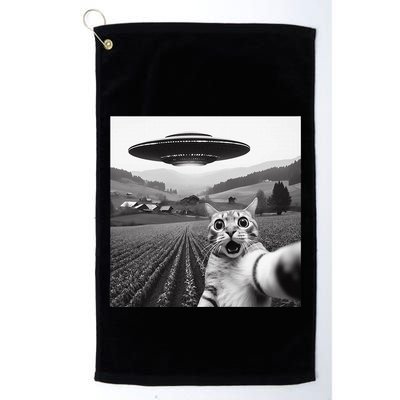 Cat Selfie With Alien Ufo Funny Cat Gifts Golf Towel