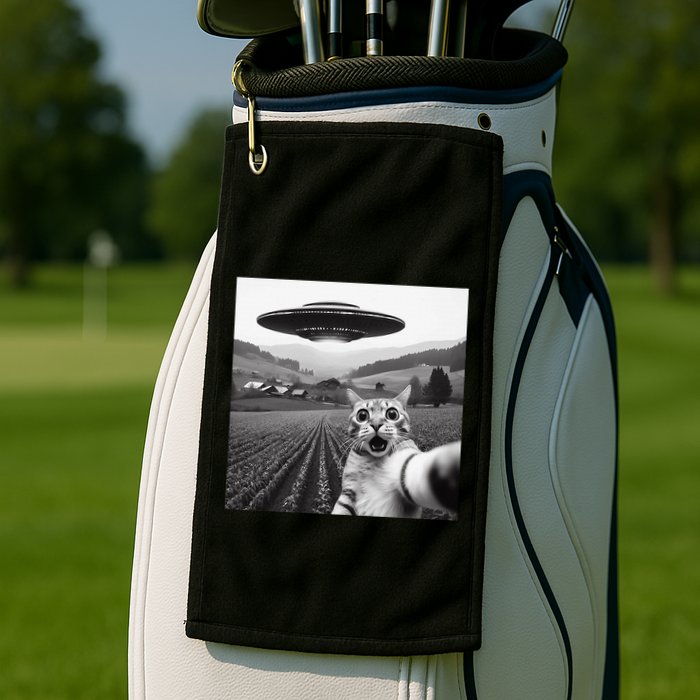 Cat Selfie With Alien Ufo Funny Cat Gifts Golf Towel