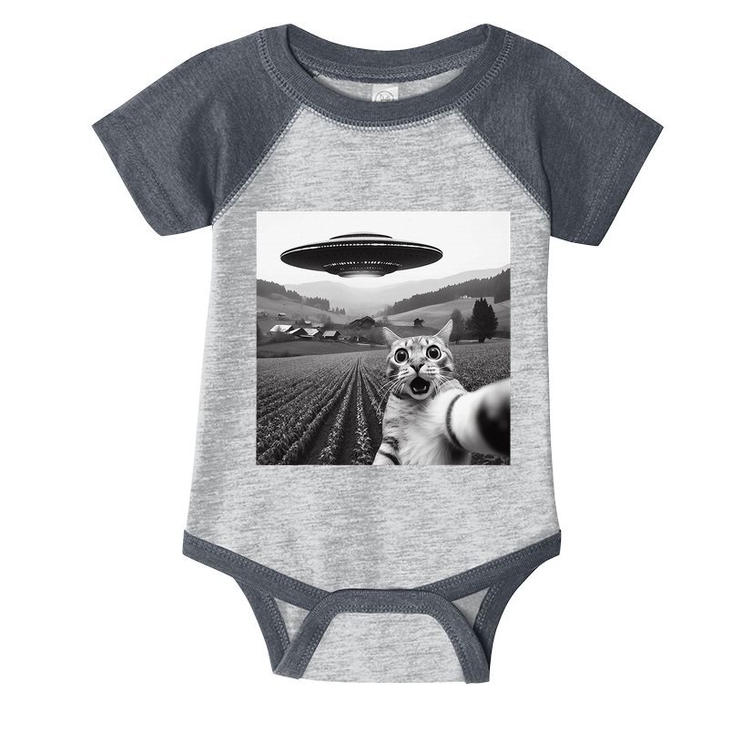 Cat Selfie With Alien Ufo Funny Cat Gifts Infant Baby Jersey Bodysuit
