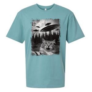 Cat Selfie With Ufo Alien Funny Cat Graphic Sueded Cloud Jersey T-Shirt