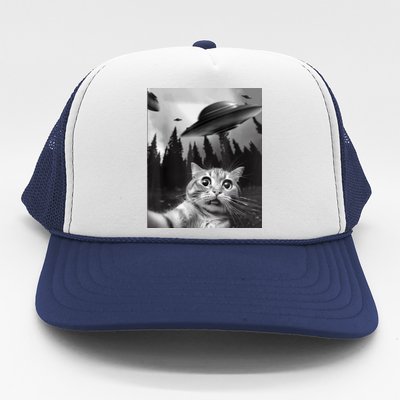 Cat Selfie With Alien UFO Funny Cat Lovers Spaceship Gift Trucker Hat