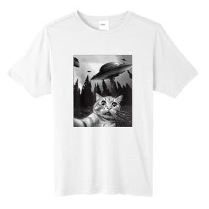 Cat Selfie With Alien UFO Funny Cat Lovers Spaceship Gift Tall Fusion ChromaSoft Performance T-Shirt