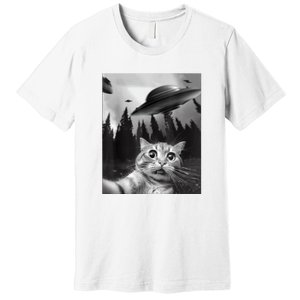 Cat Selfie With Alien UFO Funny Cat Lovers Spaceship Gift Premium T-Shirt