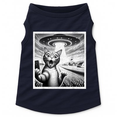 Cat Selfie With Alien Ufo Funny Cat For Women Doggie Tank