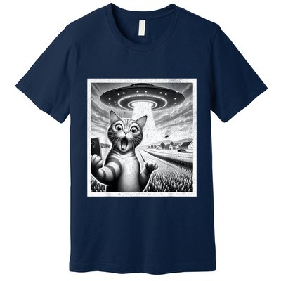 Cat Selfie With Alien Ufo Funny Cat For Women Premium T-Shirt