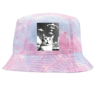 Cat Selfie With Alien UFO Spaceship Funny Cat Lovers Tie-Dyed Bucket Hat