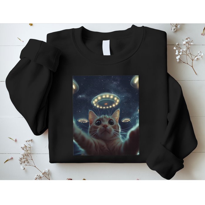 Cat Selfie With Ufos Aliens Kitten Funny Graphic Sweatshirt