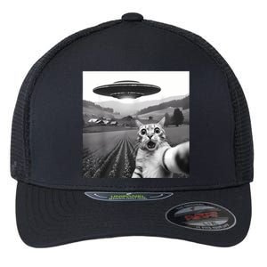 Cat Selfie With Alien Ufo Funny Cat Gifts Flexfit Unipanel Trucker Cap