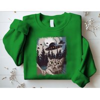Cat Selfie With Ufo Alien Funny Cat Graphic Sweatshirt