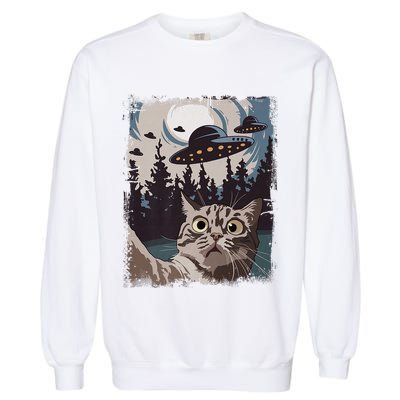 Cat Selfie With Ufo Alien Funny Cat Graphic Garment-Dyed Sweatshirt