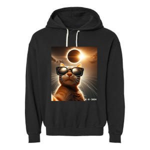 Cat Taking A Selfie With Solar 2024 Eclipse Wearing Glasses Garment-Dyed Fleece Hoodie