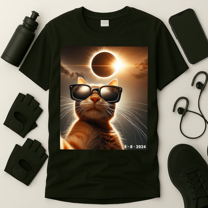 Cat Taking A Selfie With Solar 2024 Eclipse Wearing Glasses T-Shirt