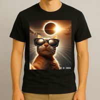 Cat Taking A Selfie With Solar 2024 Eclipse Wearing Glasses T-Shirt
