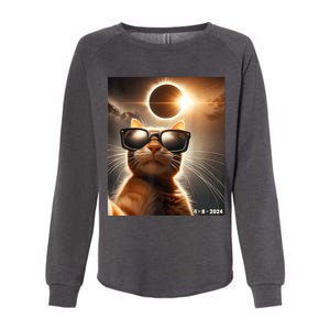 Cat Taking A Selfie With Solar 2024 Eclipse Wearing Glasses Womens California Wash Sweatshirt