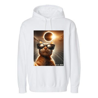 Cat Taking A Selfie With Solar 2024 Eclipse Wearing Glasses Garment-Dyed Fleece Hoodie