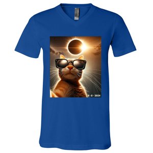 Cat Taking A Selfie With Solar 2024 Eclipse Wearing Glasses V-Neck T-Shirt