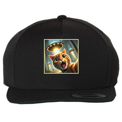 Cat Taking A Selfie With UFO Funny Alien UFO Wool Snapback Cap