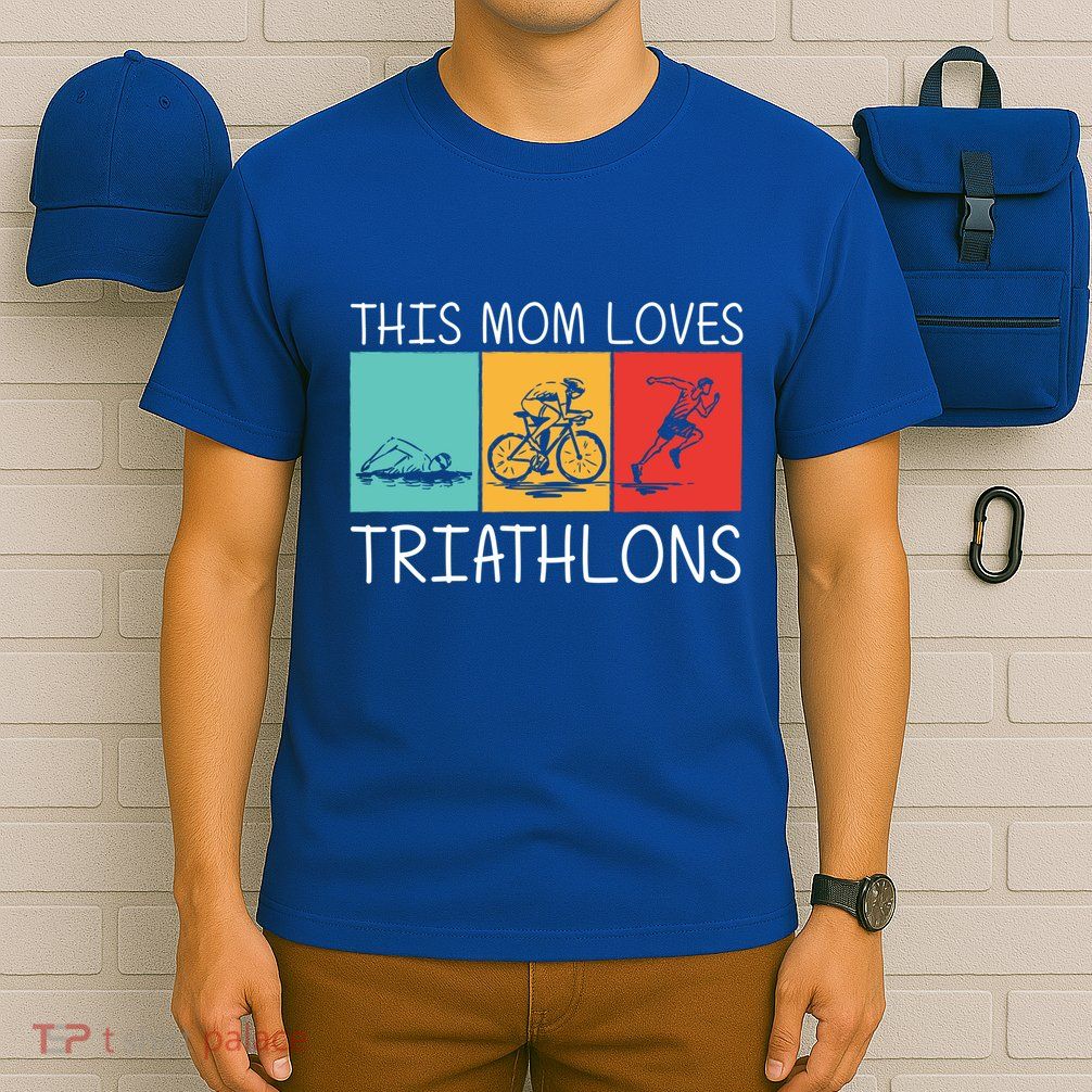 Cool Triathlon For Mom Mother Swimming Running Swim Bike Run Gift T-Shirt