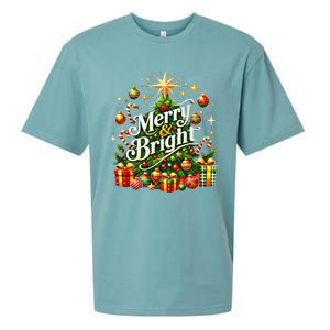 Christmas Tree & Gifts – Holiday Joy Sueded Cloud Jersey T-Shirt