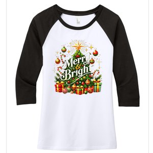 Christmas Tree & Gifts – Holiday Joy Women's Tri-Blend 3/4-Sleeve Raglan Shirt