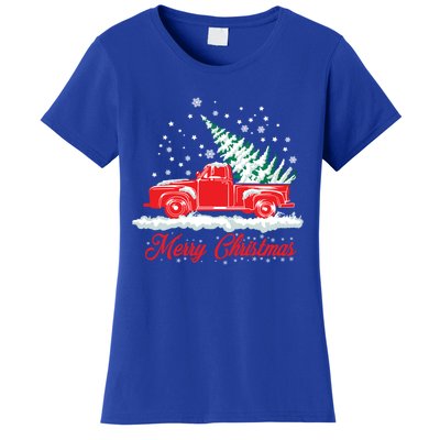 Christmas Tree In Back Of Old Red Pick Up Truck Snowing Cute Gift Women's T-Shirt