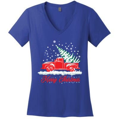 Christmas Tree In Back Of Old Red Pick Up Truck Snowing Cute Gift Women's V-Neck T-Shirt