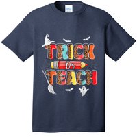 Cute Trick Or Teach Fun Halloween Teacher Leopard Groovy T-Shirt